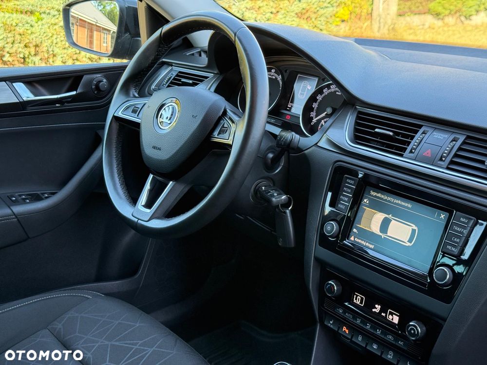 Skoda RAPID Spb 1.0 TSI Drive - 22