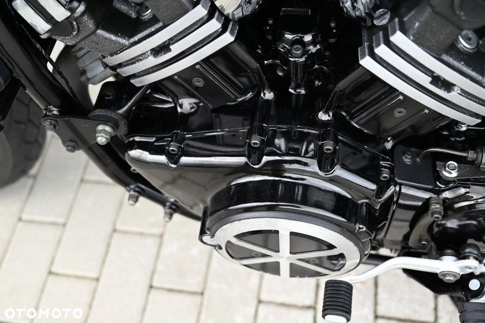 Yamaha V-MAX - 21