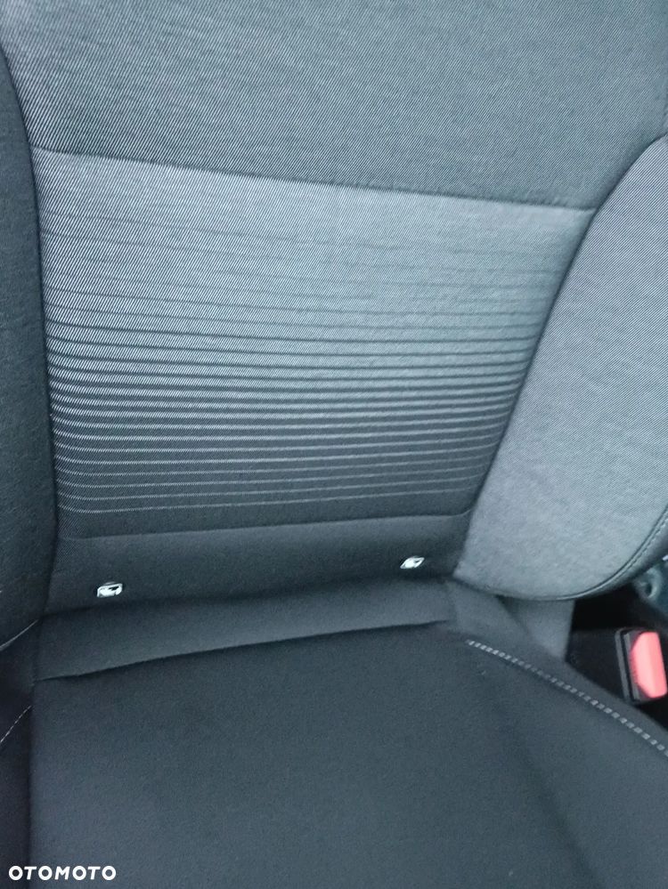 Renault Captur TCe Mild Hybrid 140 GPF EQUILIBRE - 30