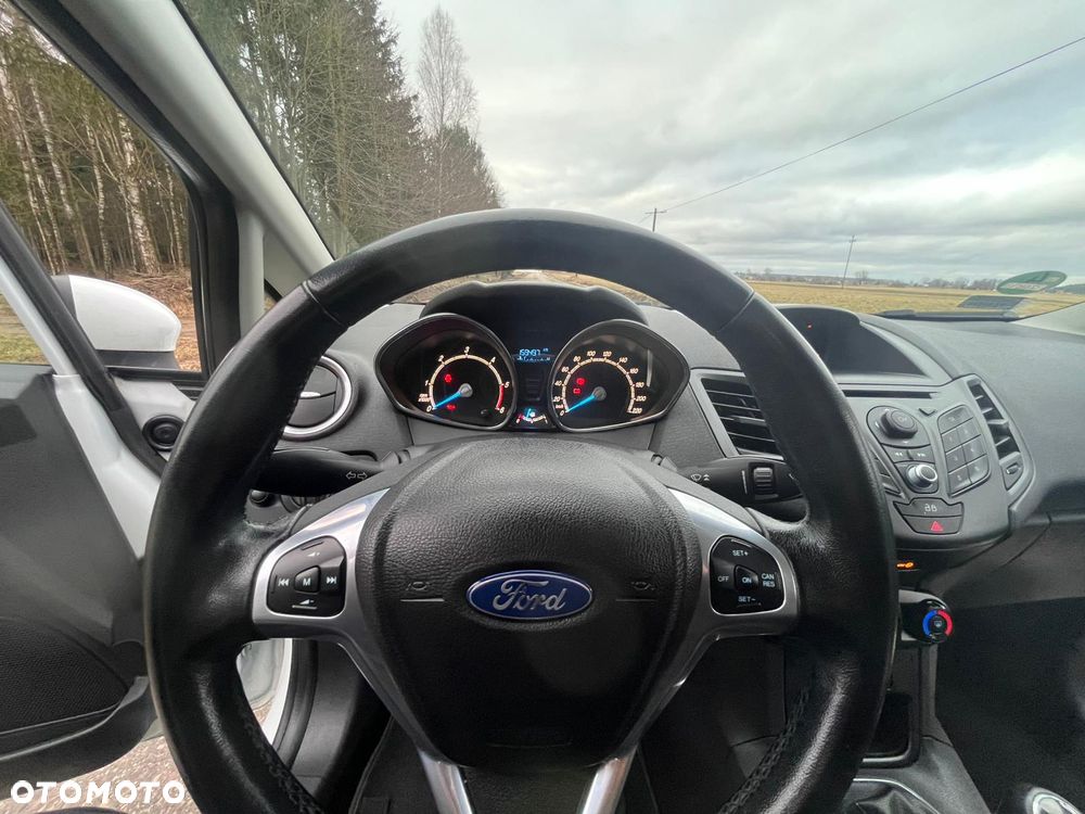 Ford Fiesta - 10