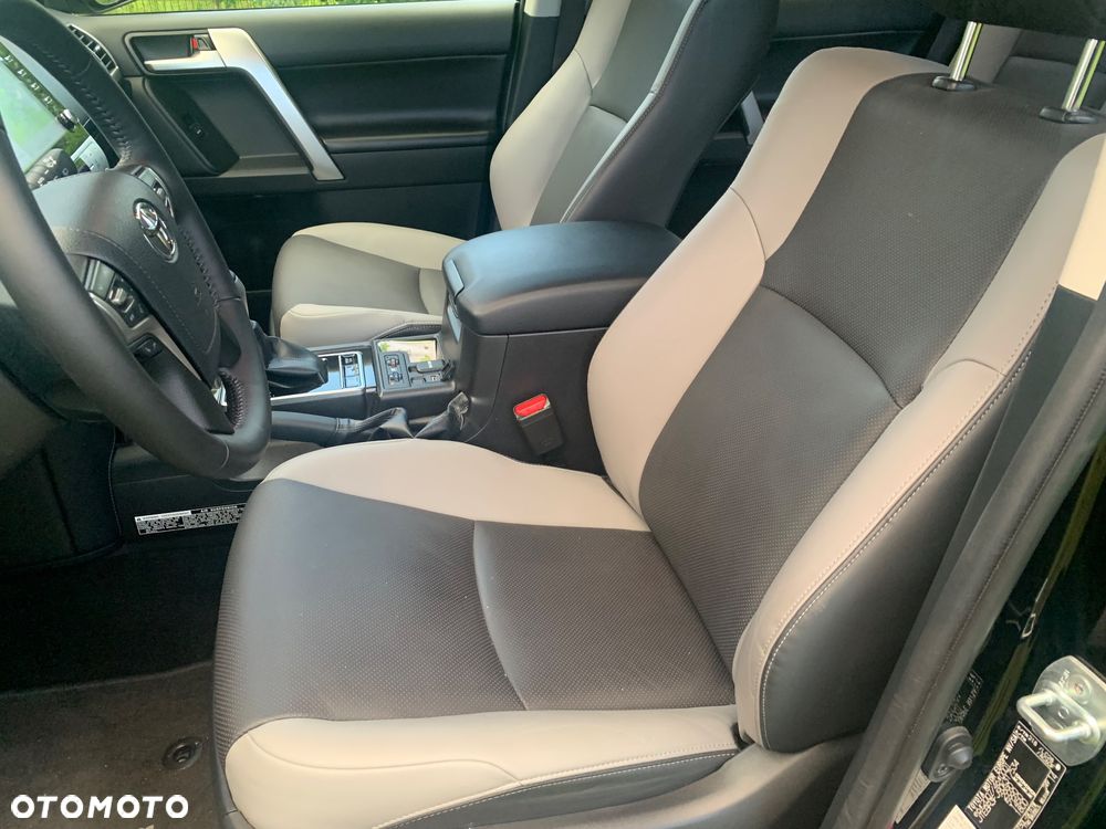 Toyota Land Cruiser LC 2.8 D-4D Executive - 28