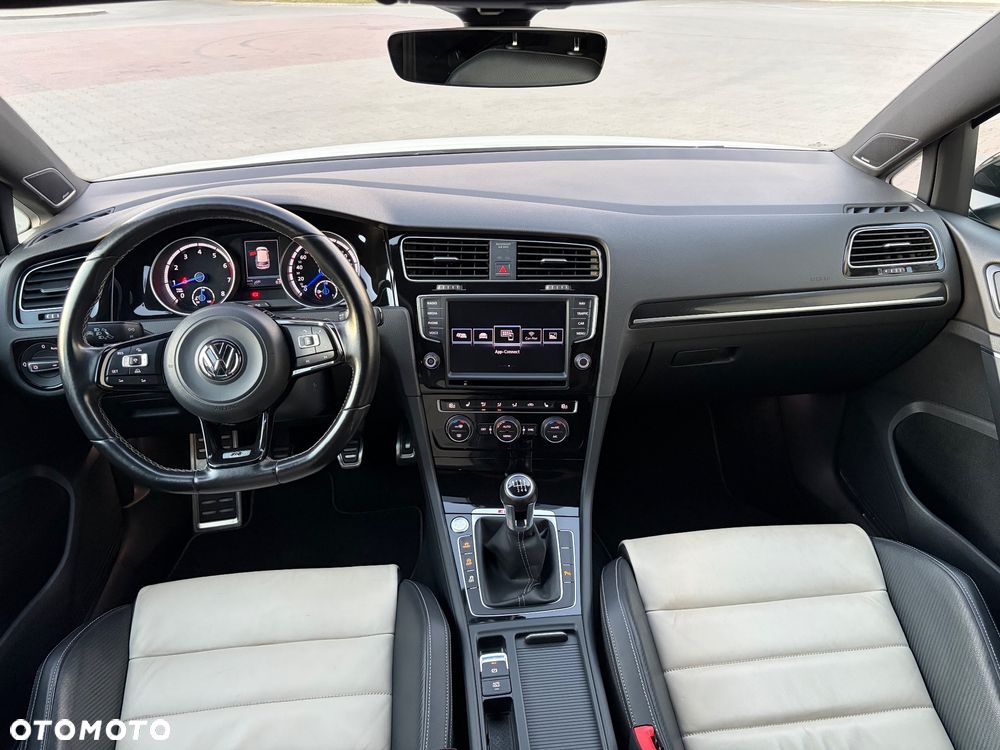Volkswagen Golf 2.0 TSI BMT 4Mot R - 36