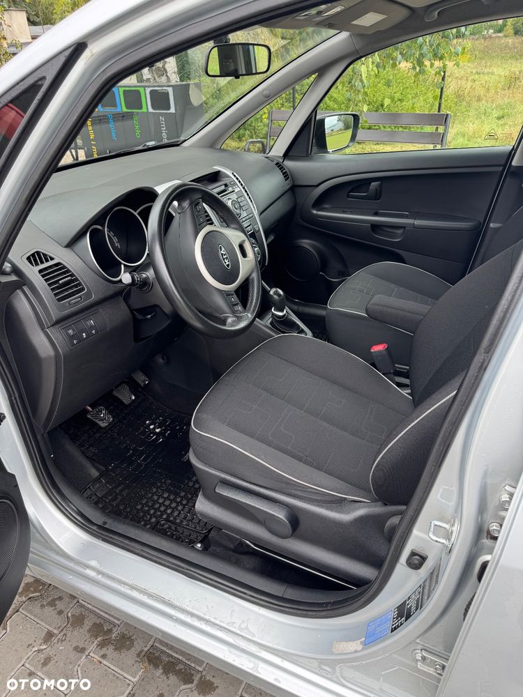 Kia Venga 1.4 CRDi L - 8