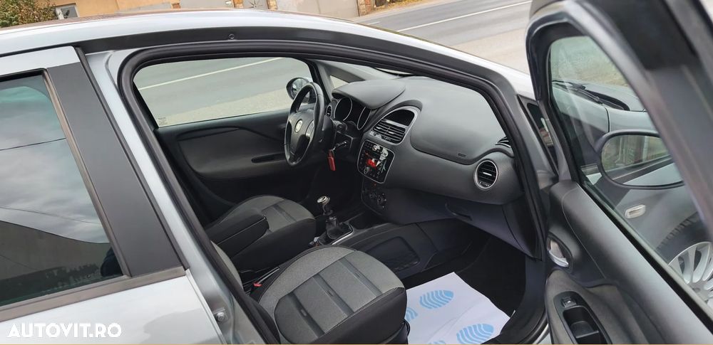 Fiat Grande Punto 1.4 16V Emotion - 6