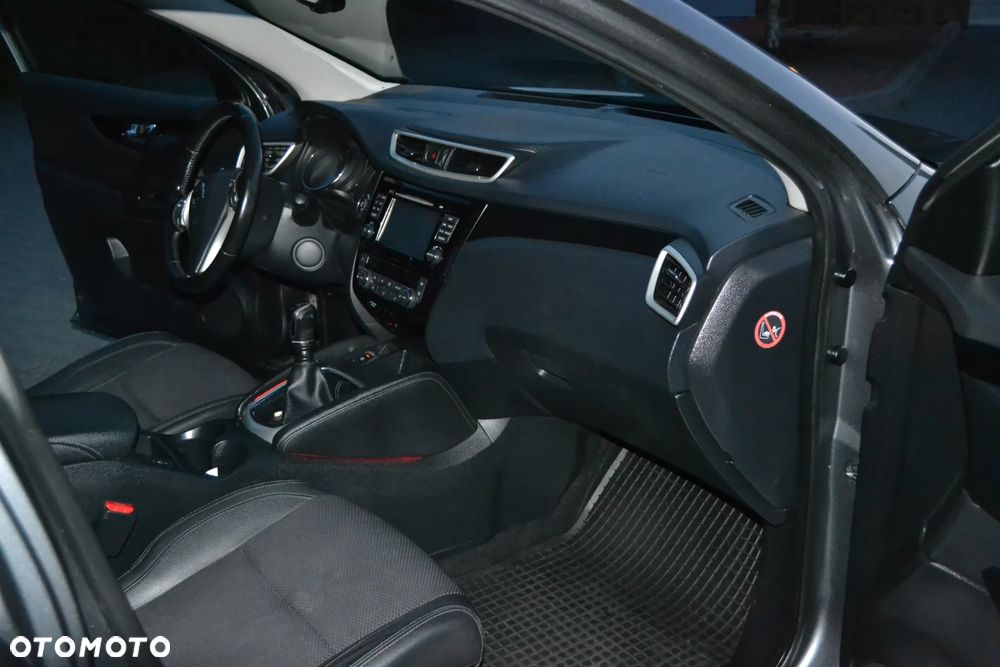 Nissan Qashqai 1.6 DIG-T Tekna+ - 18