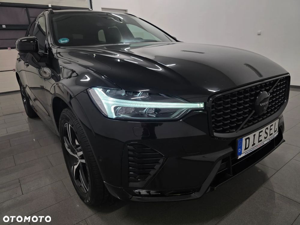 Volvo XC 60 B4 D Plus Dark - 30