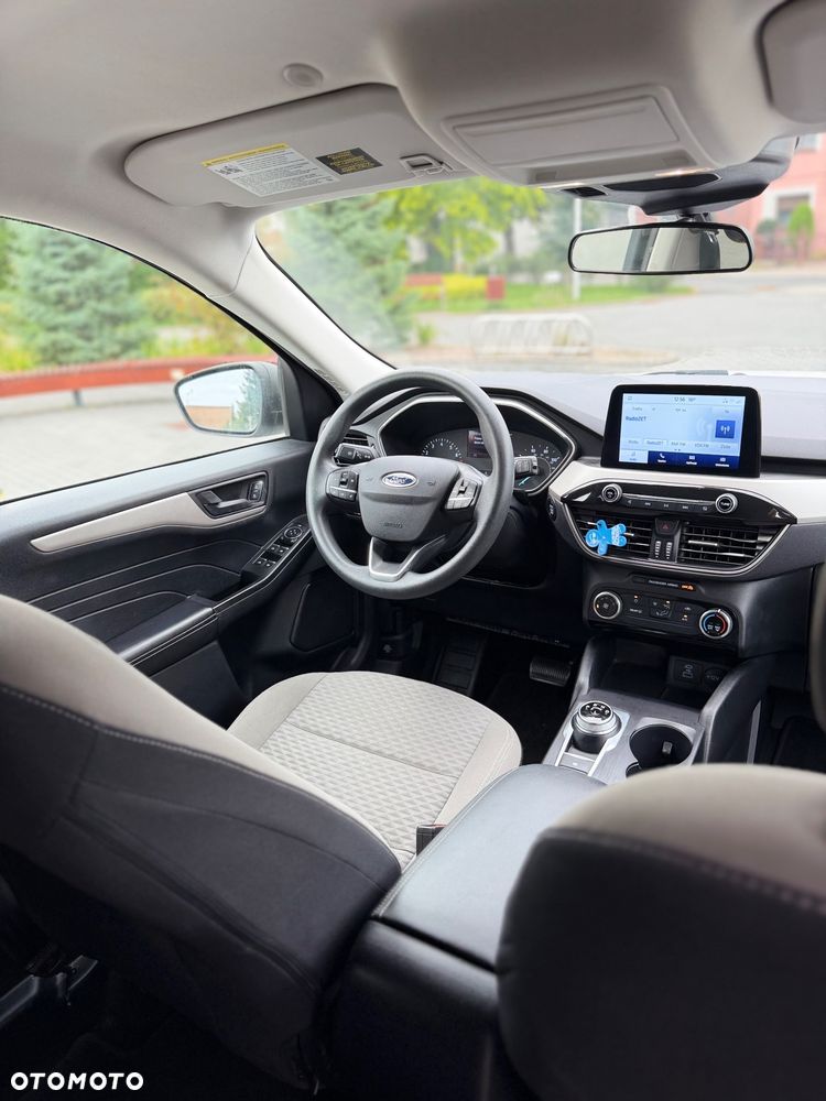 Ford Kuga - 15