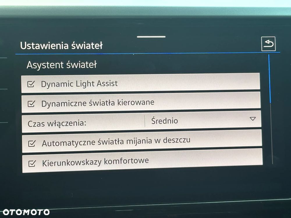 Volkswagen Arteon 2.0 TDI R-Line DSG - 26