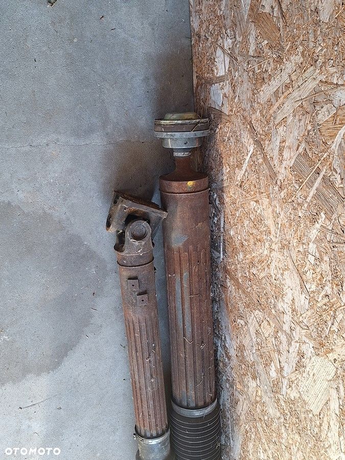 jeep wrangler jk 2.8 crd 5d wal napedowy kardana przod tyl demontaz orginal - 2