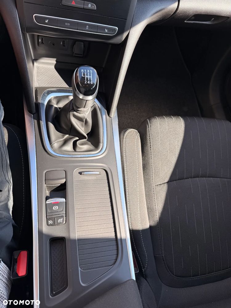 Renault Megane 1.3 TCe FAP Limited - 29