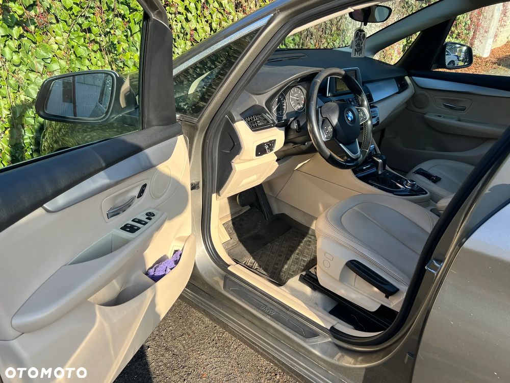 BMW Seria 2 216d Active Tourer - 14
