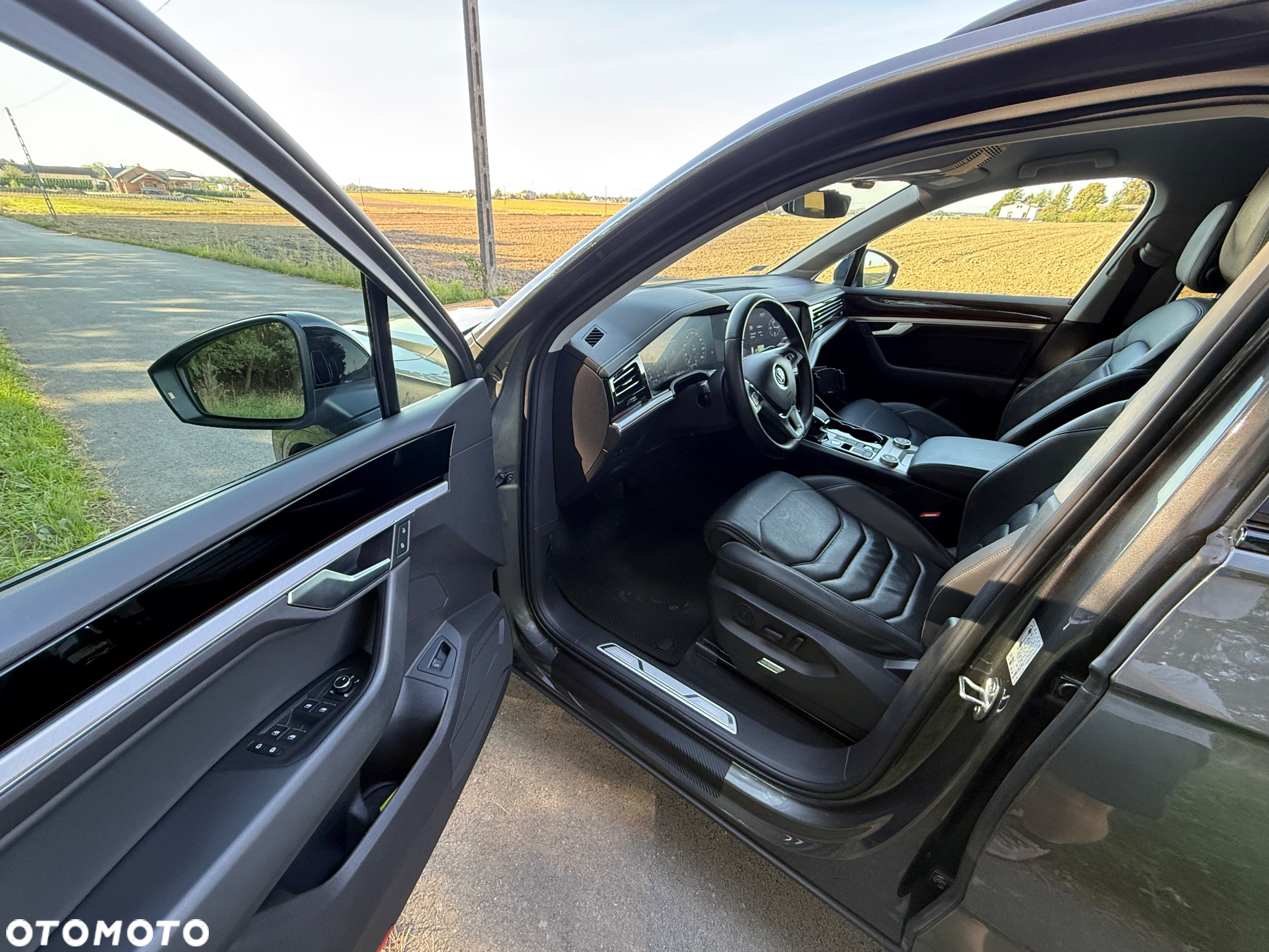 Volkswagen Touareg 3.0 V6 TDI SCR 4Mot R-Line - 10