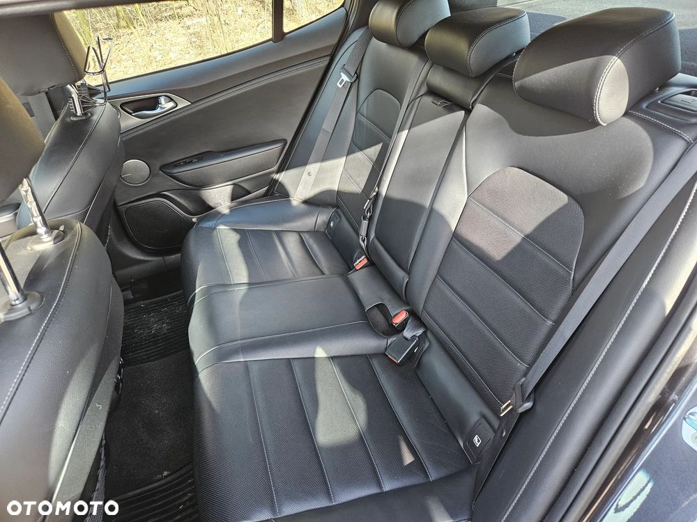 Kia Stinger 2.2 CRDI GT Line - 19