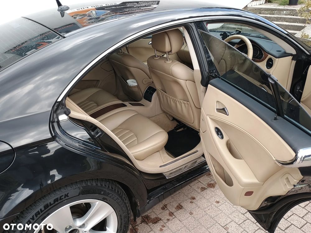 Mercedes-Benz CLS - 10