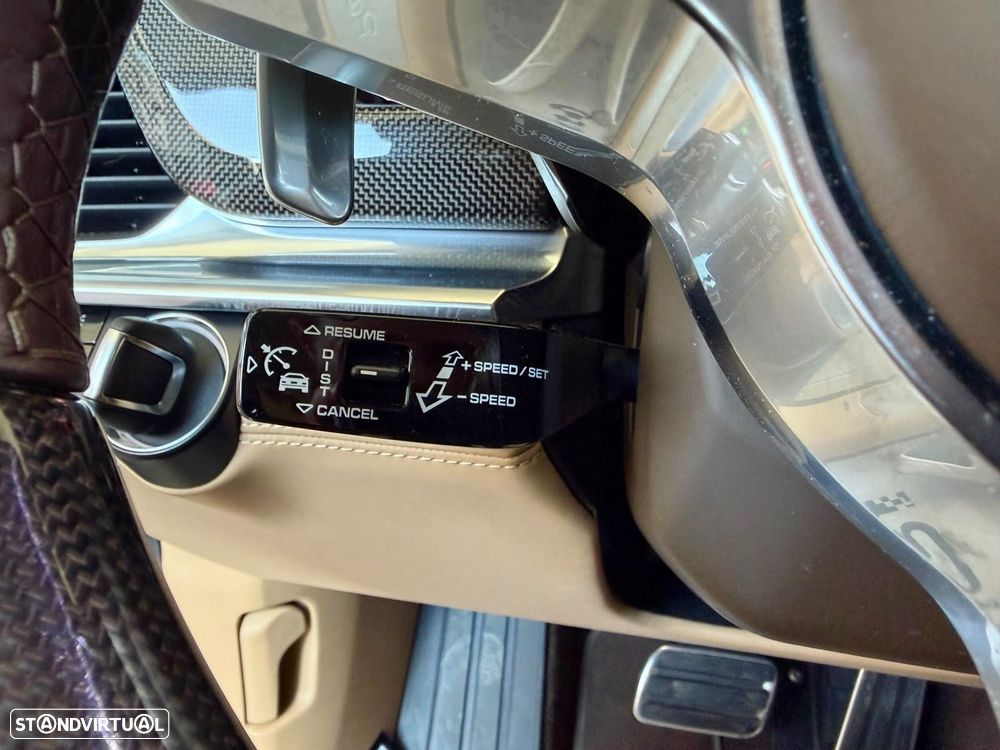 Porsche Panamera Turbo - 16