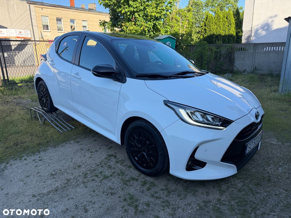 Toyota Yaris Hybrid 1.5 Premiere Edition - 2
