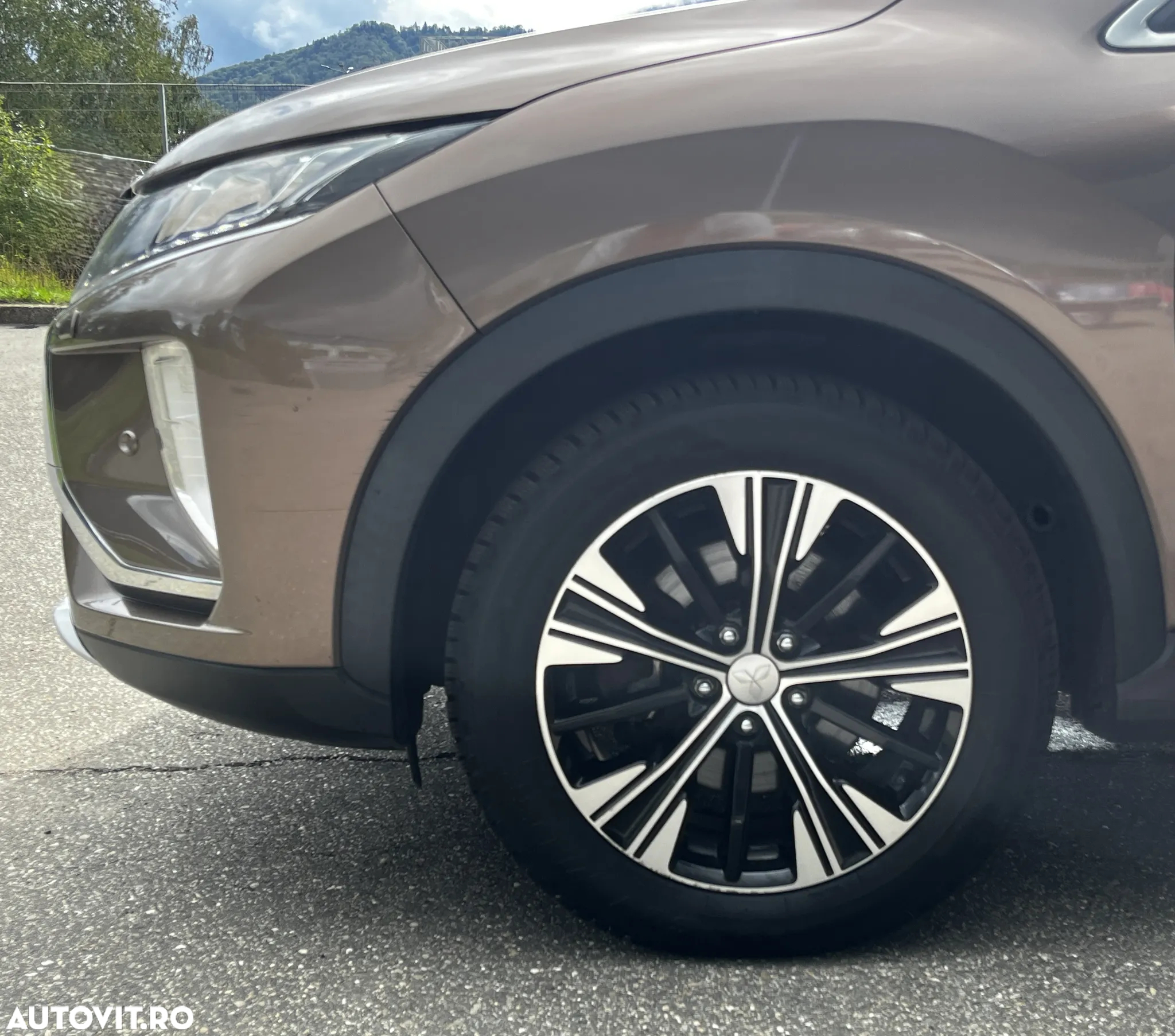 Mitsubishi Eclipse-Cross 1.5-litre 16-valve DOHC MIVEC 4X4 Intense+ Aut. - 24
