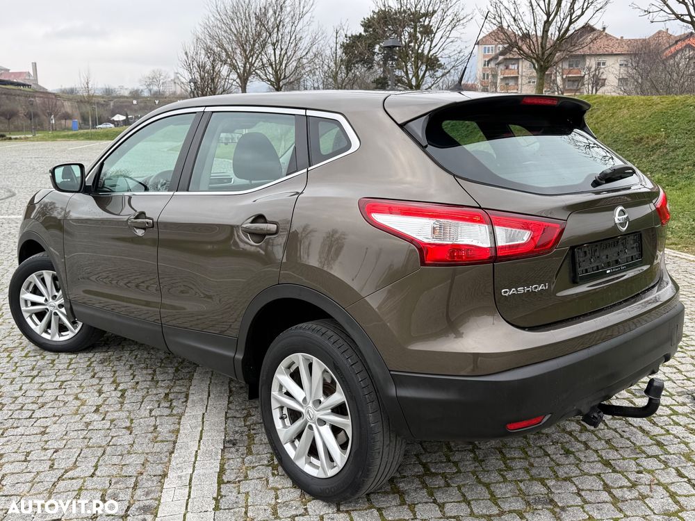 Nissan Qashqai 1.6 DCI ALL-MODE 4x4i ACENTA - 3