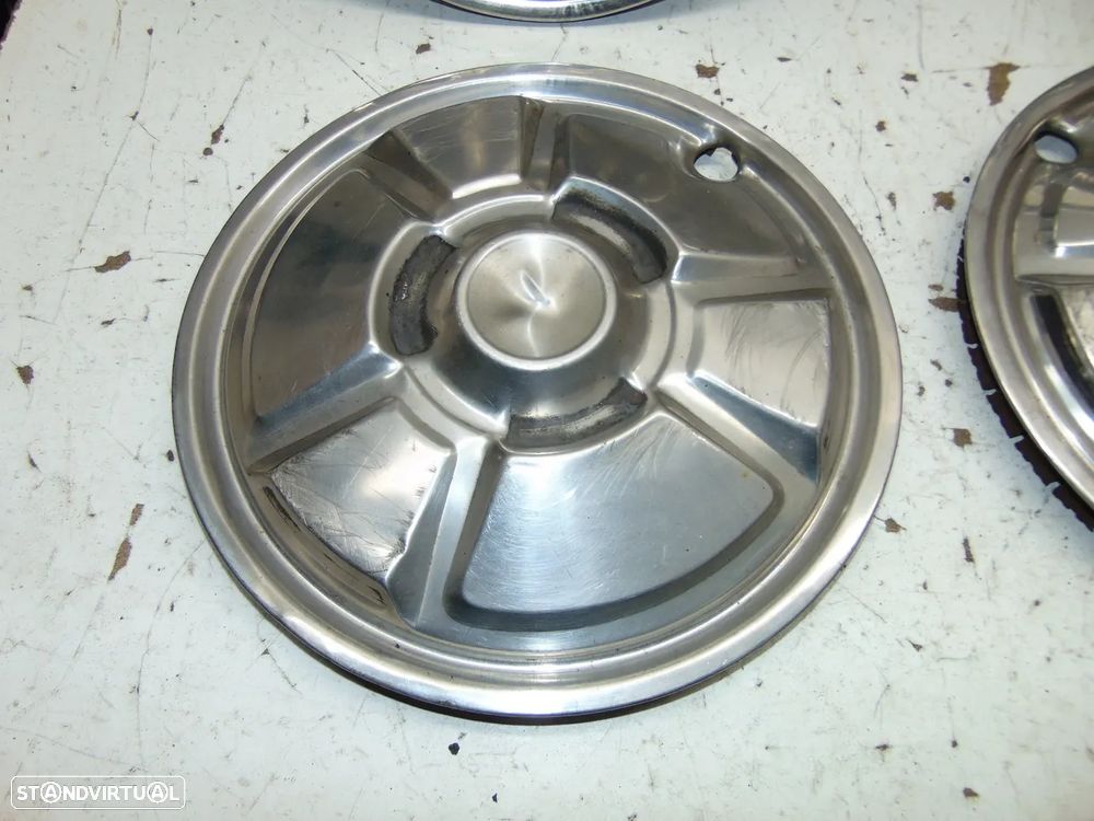 Mazda 818 tampões roda - 5