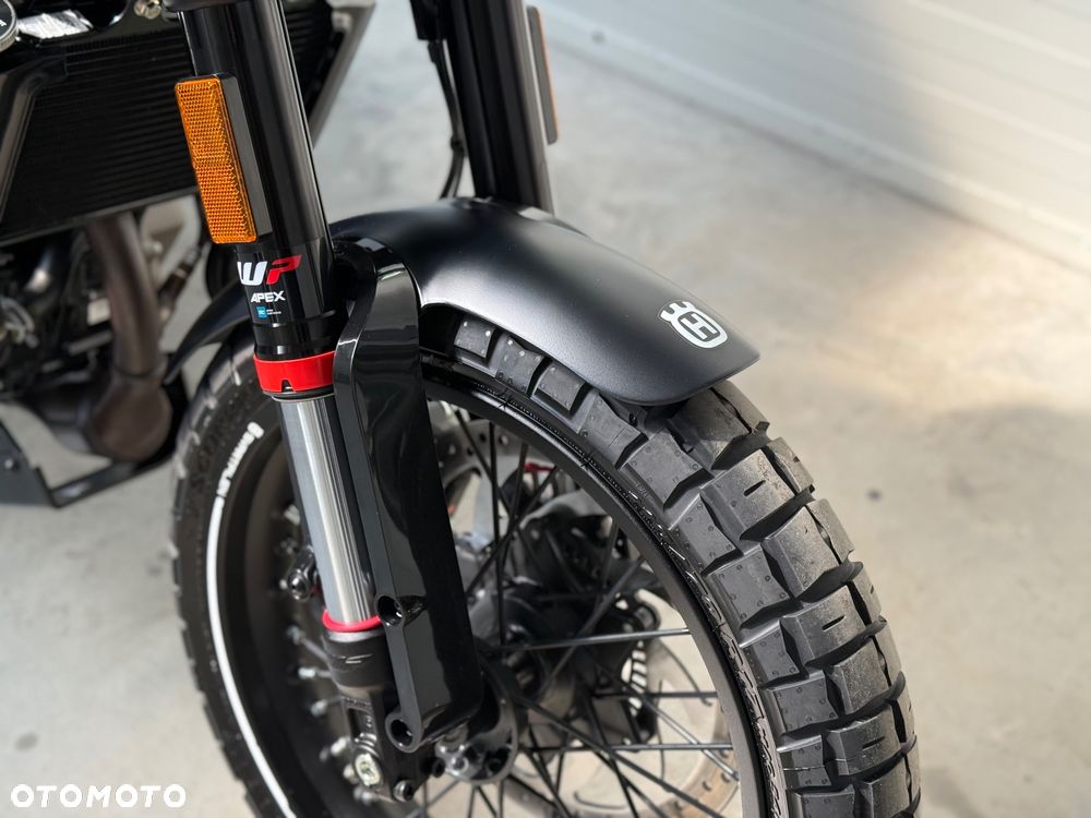 Husqvarna Svartpilen - 9