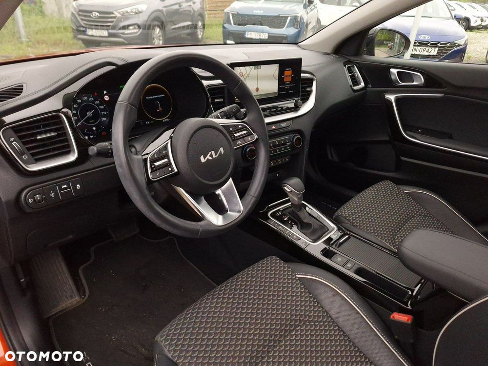Kia XCeed 1.5 T-GDI Business Line DCT - 10