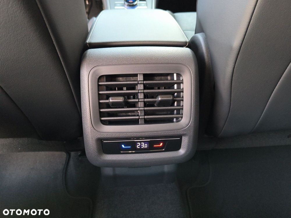 Volkswagen T-Roc 1.5 TSI Style DSG - 31