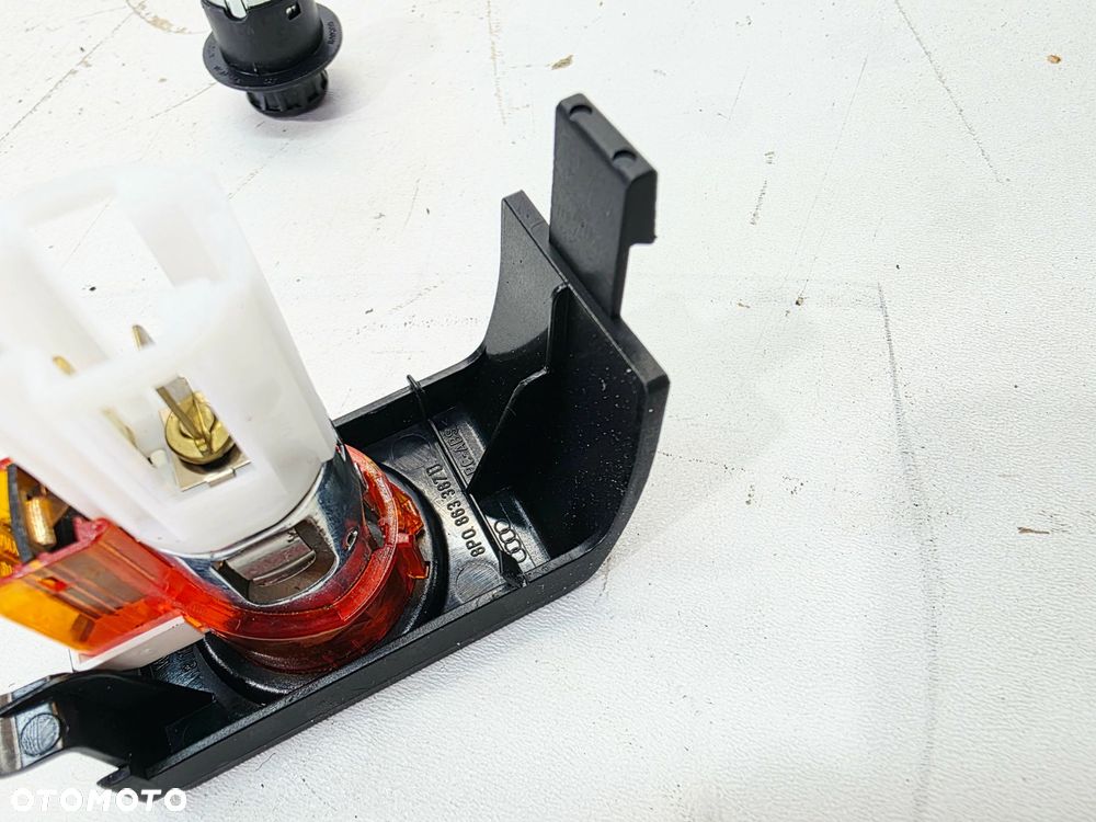 GNIAZDO ZAPALNICZKI AUDI A3 8P LIFT 8P0863387D 1/26 - 6