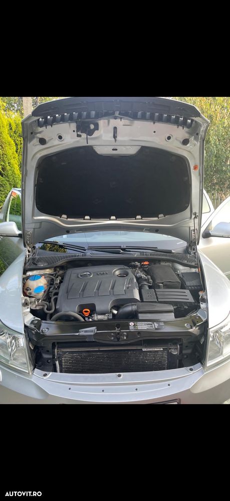 Skoda Octavia 1.6 TDI DPF DSG Ambiente - 14