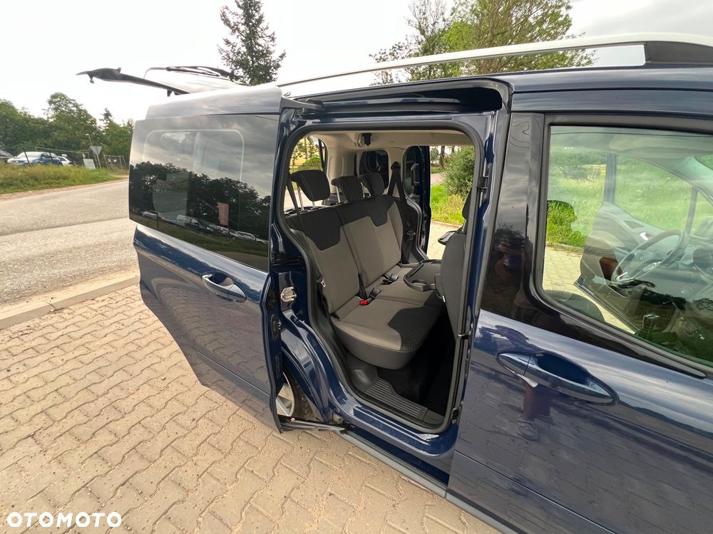 Ford Tourneo Courier - 20