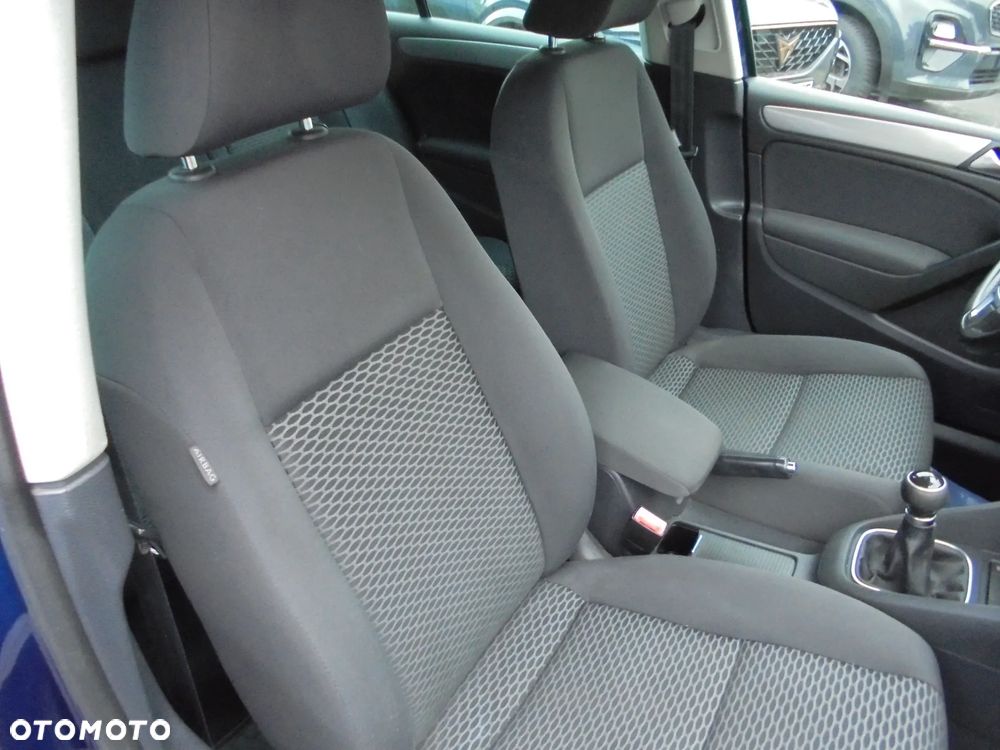 Volkswagen Golf 1.6 TDI DPF Comfortline - 14