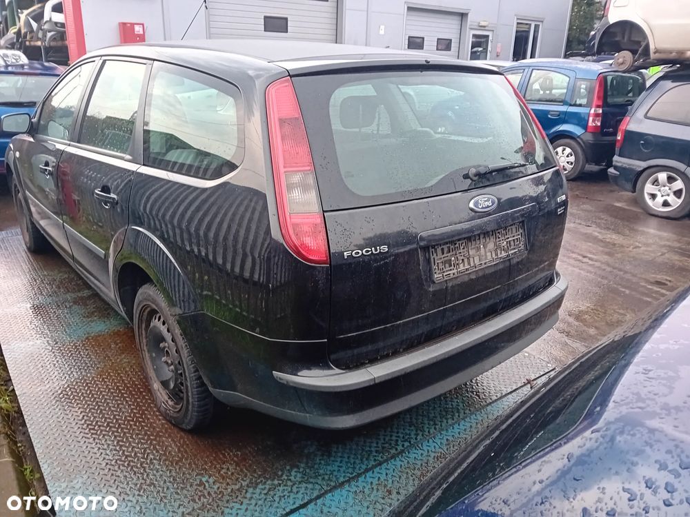 *FORD FOCUS MK2 KOMBI* Samochód na części - 3