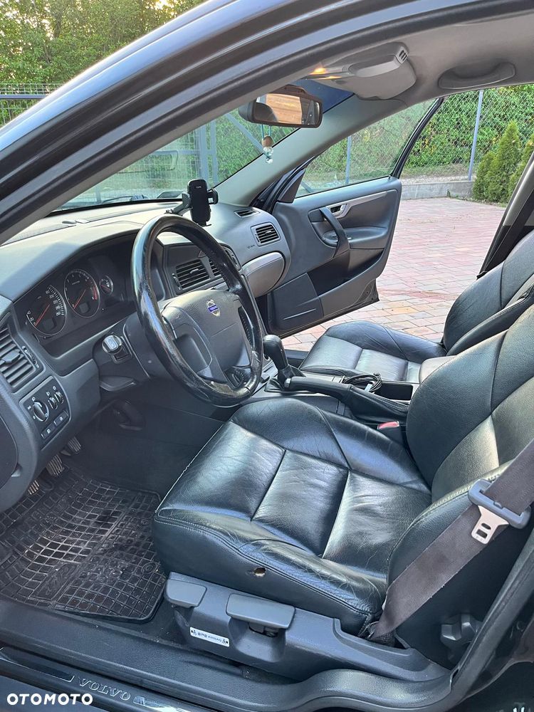 Volvo V70 2.4 - 10