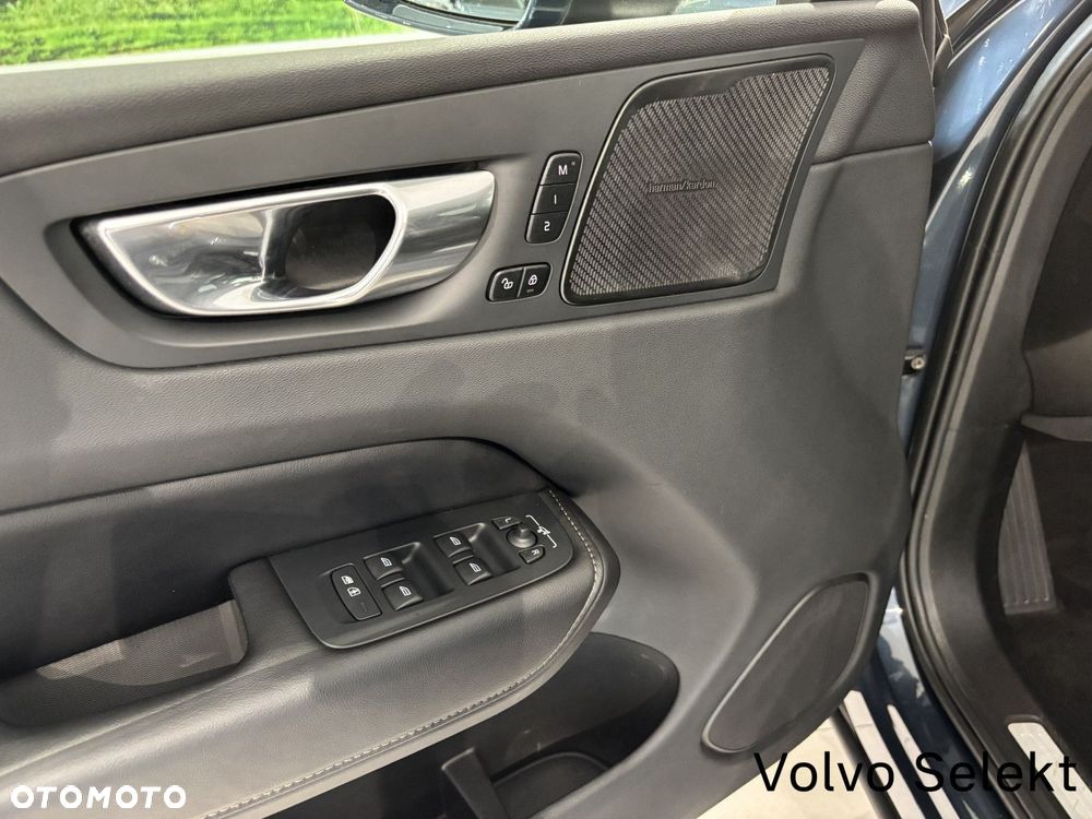 Volvo XC 60 - 24
