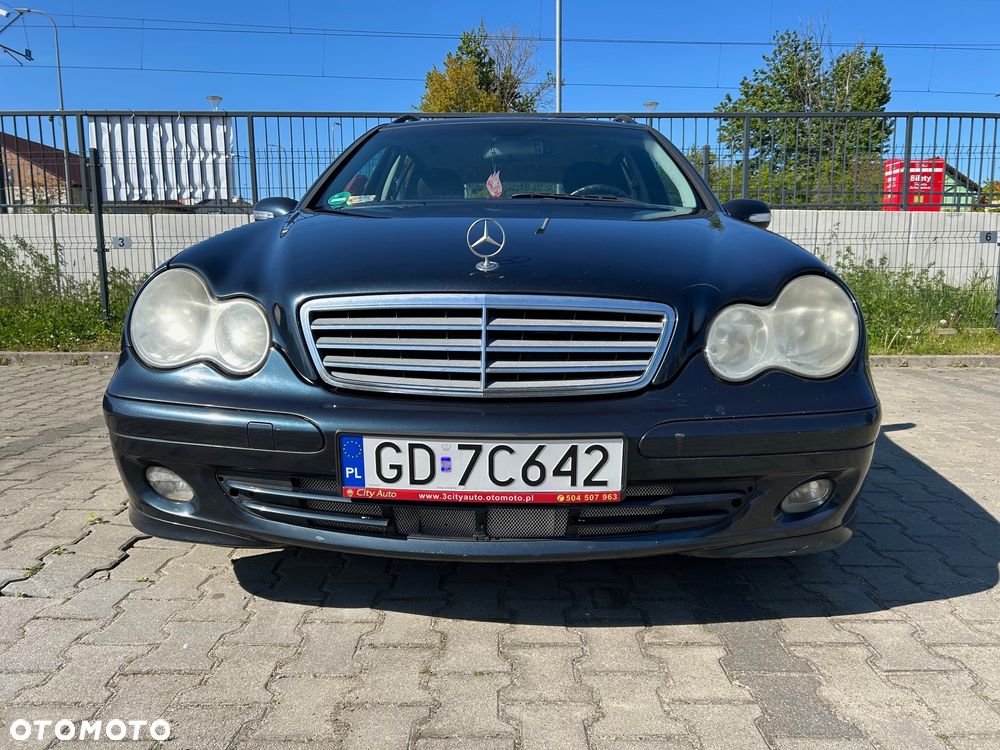 Mercedes-Benz Klasa C 180 T Kompressor Classic - 3