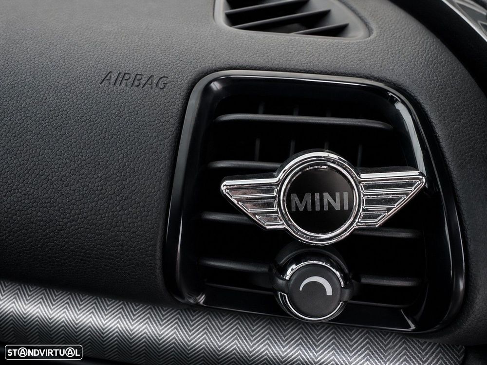 MINI Clubman Cooper SD Auto Desportiva - 16