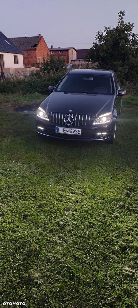 Mercedes-Benz Klasa C 180 CGI BlueEFFICIENCY - 10