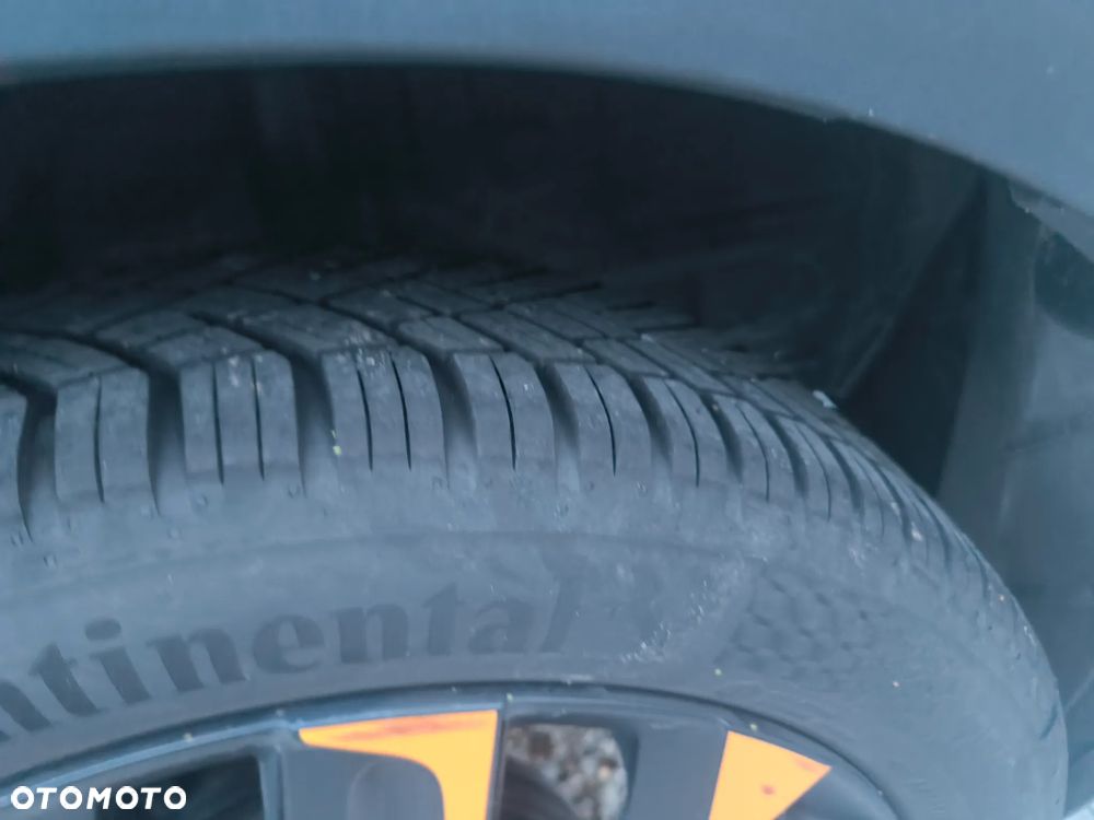 Toyota Aygo X S-CVT Air JBL - 24