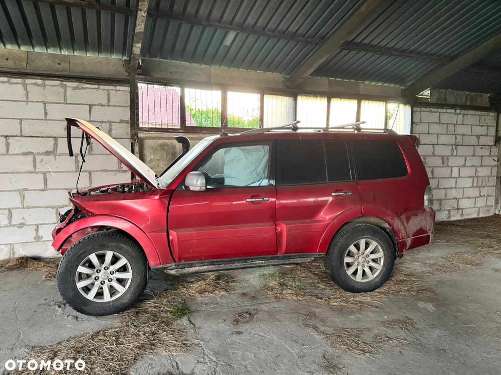 Mitsubishi Pajero 3.8 V6 Instyle - 1