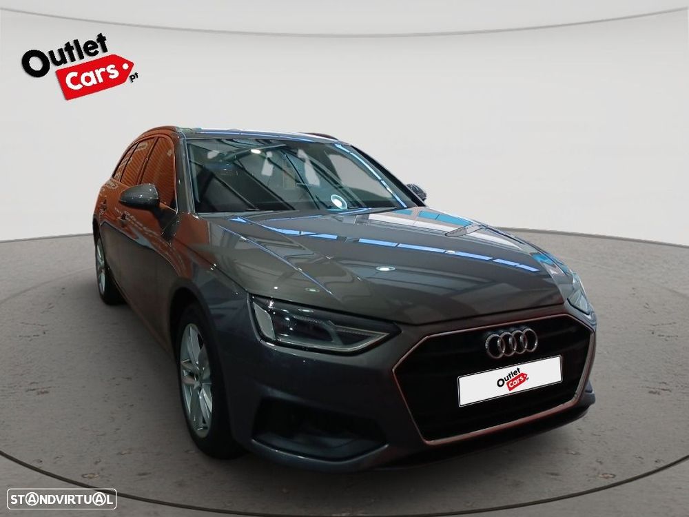 Audi A4 Avant 30 TDI S tronic — fotografia 11
