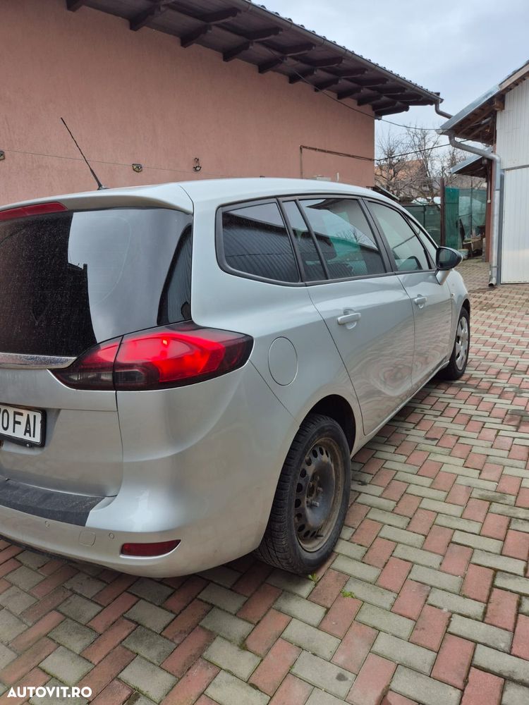Opel Zafira - 3