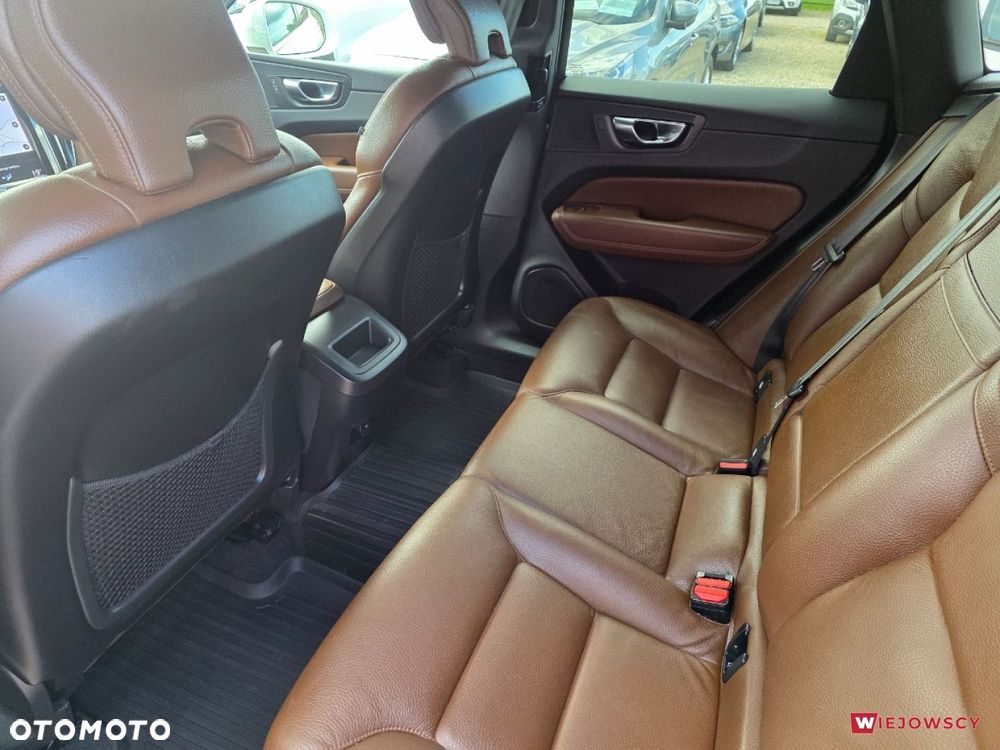 Volvo XC 60 - 16