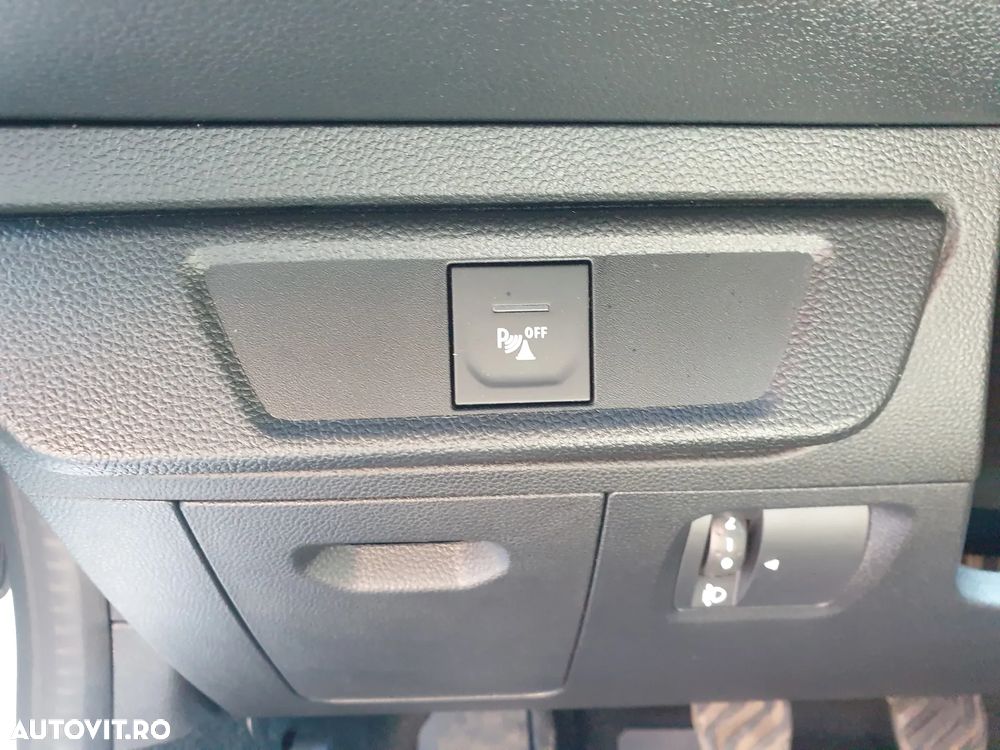 Dacia Logan TCe 90 MT6 Prestige - 31