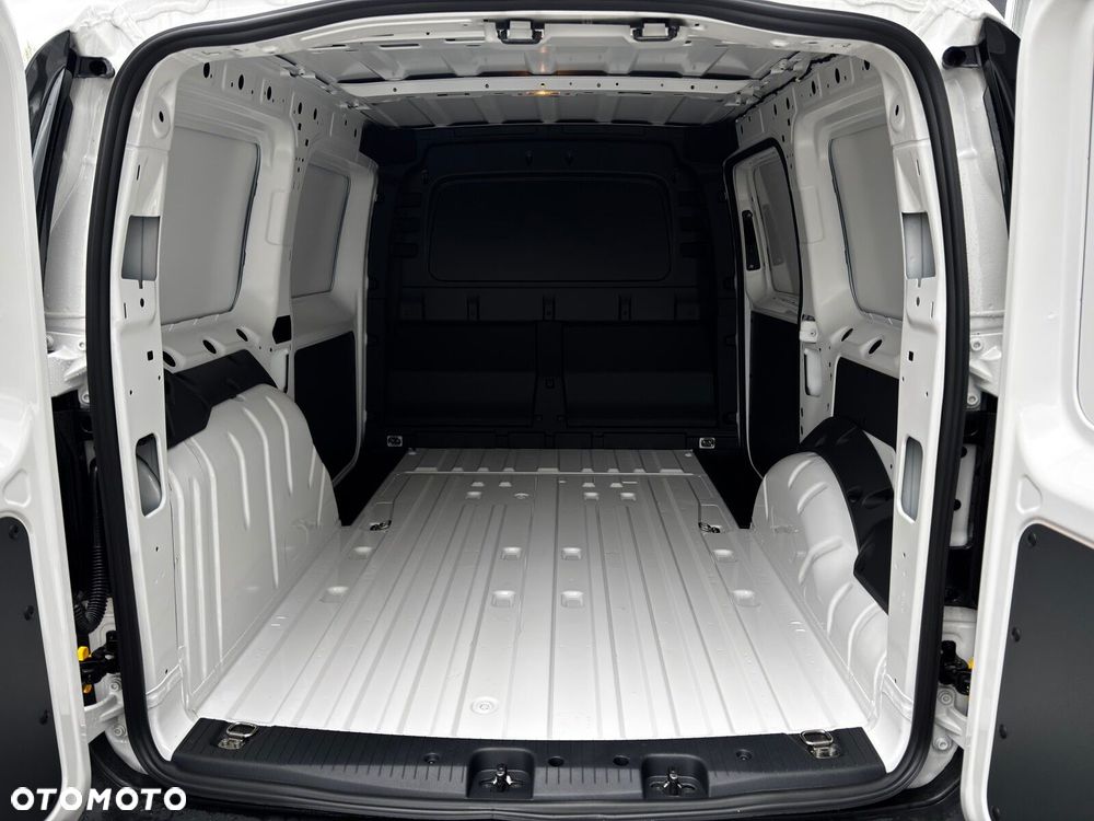 Volkswagen Caddy Cargo Maxi 2.0 TDI 102 KM 6bm 2m - 8