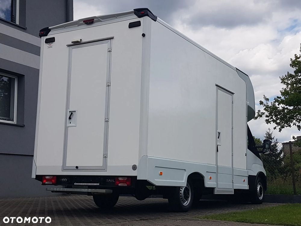 Iveco DAILY KONTENER NISKOPODŁOGOWY 4,43x2,23x2,42 SKLEP FOODTRUCK BAR KLIMA KONIOWÓZ KAMPER - 29