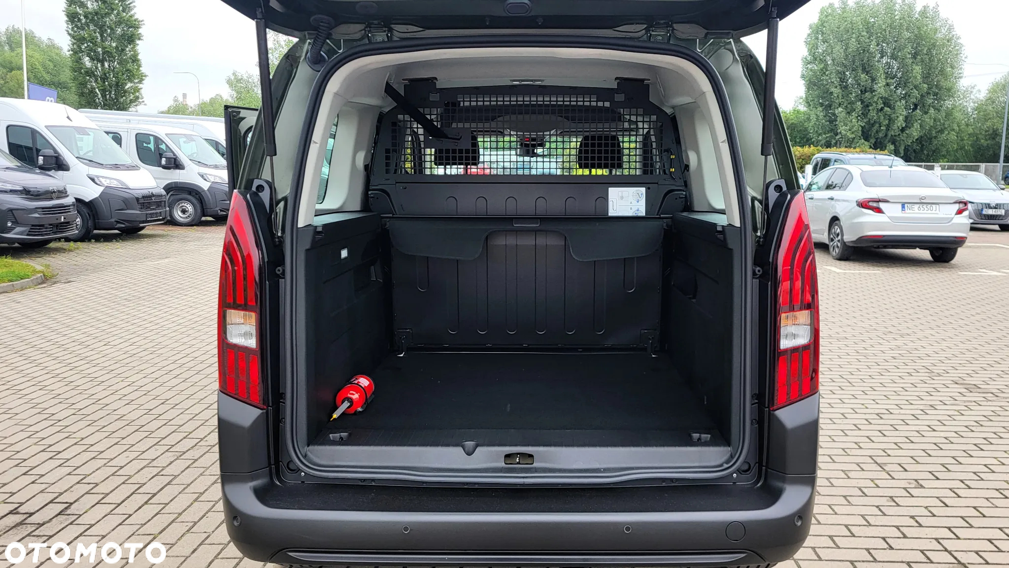 Peugeot Rifter 1.2 PureTech Allure S&S N1 - 9