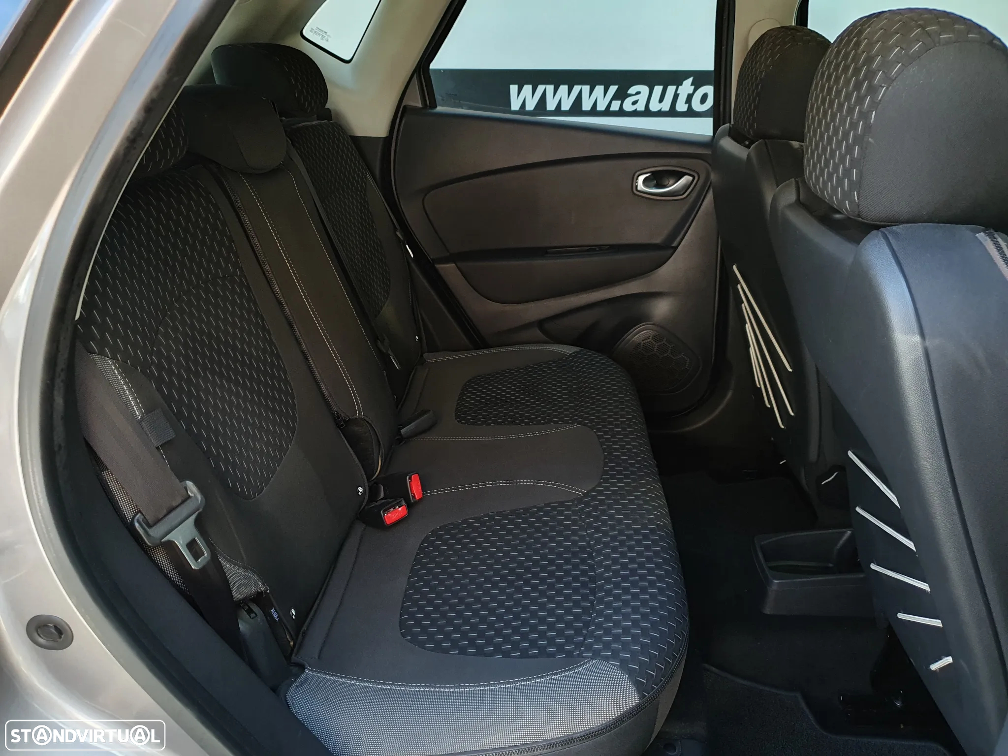 Renault Captur 0.9 TCE Exclusive - 6