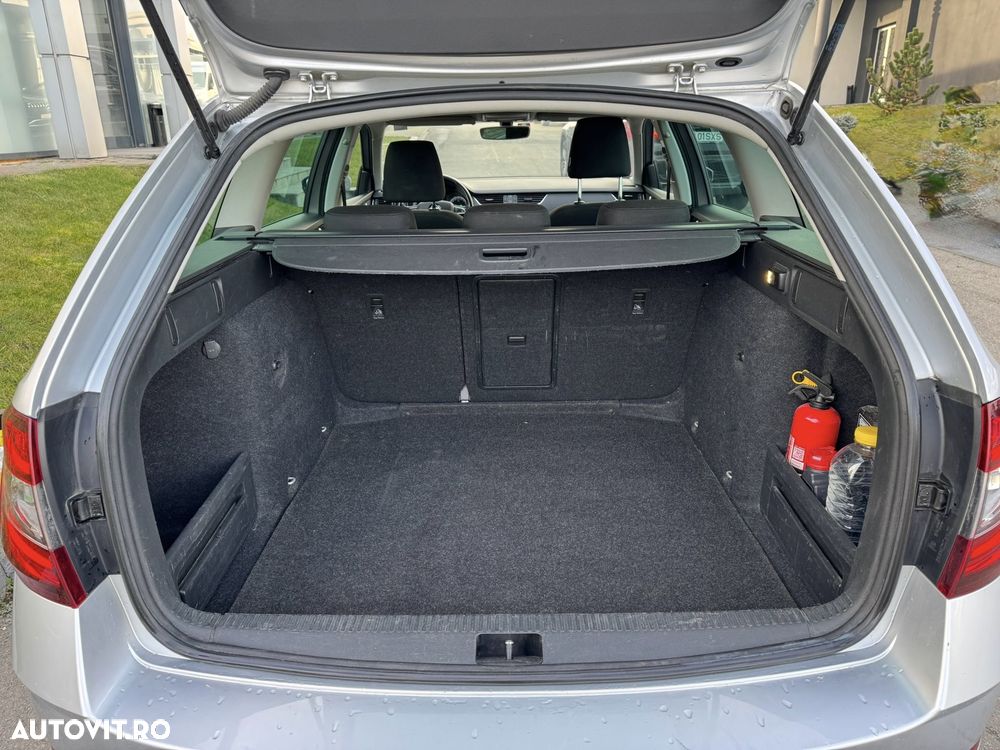 Skoda Octavia 2.0 TDI DSG Ambition - 7
