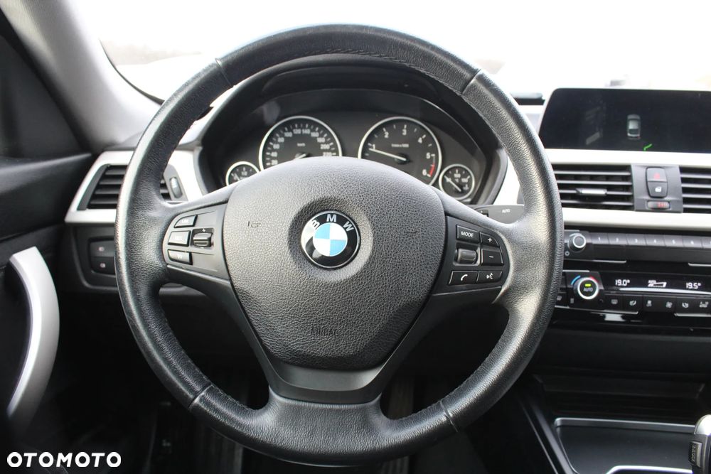 BMW 3GT 318d - 22