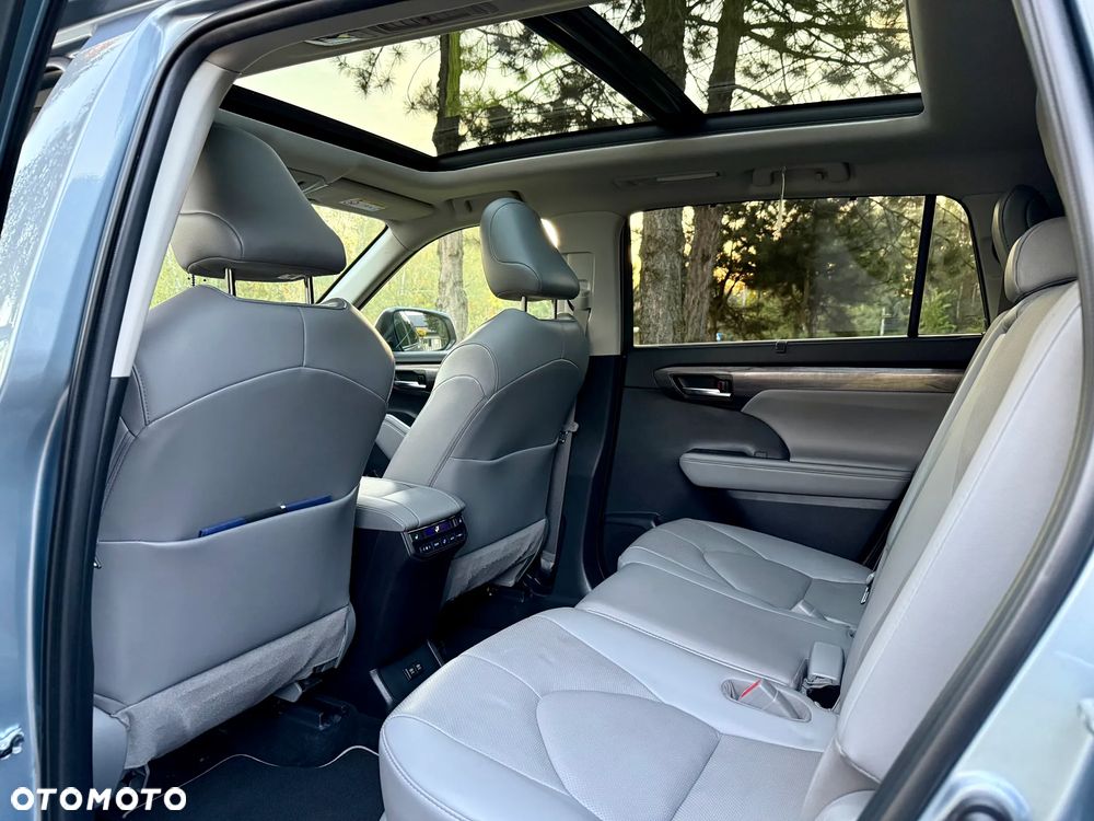Toyota Highlander 2.5 Hybrid Executive Style - 24