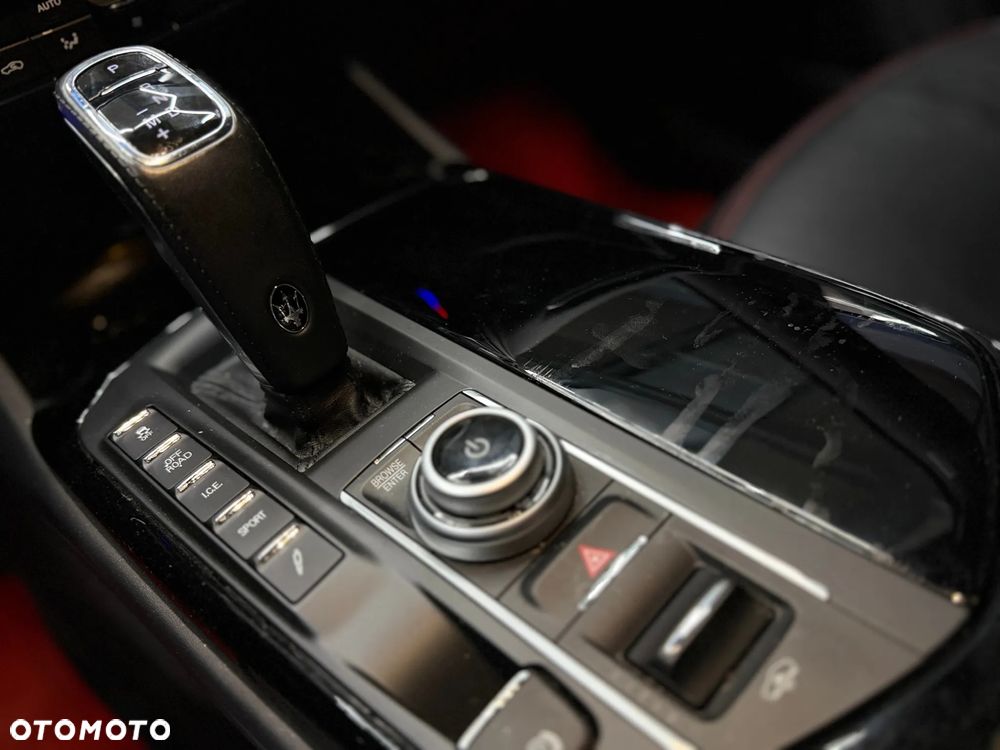 Maserati Levante Q4 GranSport - 23